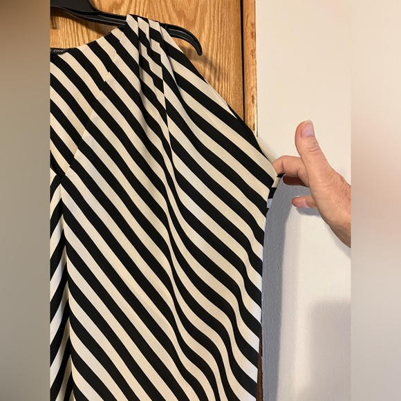 $120 Felicity & Coco zig zag stripe black & cream lightweight sheath dress. S M - Picture 3 of 12